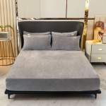 Pehme sametist voodilina elastsete ribadega libisemiskindlad reguleeritavad madratsikatted &uuml;hele kaheinimesevoodile, 160x200 cm 90x200cm