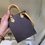 2025 Monogrammi Muusikapala Mini Totes - Ehtne Nahast Naiste Crossbody K&auml;ekott 17 x 14 x 5 cm