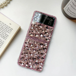 Ins stiilis DIY &uuml;mbris Rhinestone teemantkivist telefonikate Motorola Razr 2024 2025 40 50 Moto Razr 40 Ultra 60 Ultra jaoks Luksuslik kristallist telefoni kate Moto Razr 40