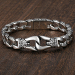 Meeste roostevabast terasest &auml;&auml;rekivi Kuuba lingiga k&auml;ev&otilde;ru Totemi s&otilde;lme v&otilde;lu k&auml;epael, meeste ehted 18cm h&otilde;be