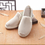 Meeste jalan&otilde;ud Vana Pekingi riidest kingad Laisad hingavad l&otilde;uendikingad Nokam&uuml;tsid 39