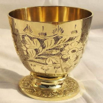 Messingist reljeefne klaasist trummel koju, kontorikollane, 300 ml 300ml