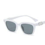 Naiste p&auml;ikeseprillid Uued p&auml;ikese- ja UV-kaitseprillid Lihtsad ja moekad s&otilde;idupeo v&auml;ikese raamiga ruudukujulised p&auml;ikeseprillid