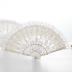 Pitsist k&auml;eshoitav ventilaator elegantseteks s&uuml;ndmusteks flower