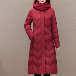 Elegantsed pikad parkad naistele mantlid kapuutsiga paksud soojad keskea naiste talvemantlid 4XL punane