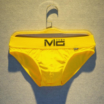 Suvised meeste seksikad madala v&ouml;&ouml;kohaga puuvillased p&uuml;ksid &ndash; hingav ja trendikas mood L