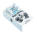 Rowin RE-01 TAPE DELAY Digitaalne viivitus Kitarri efektipedaal koos tagasiside, aja, miksi ja v&otilde;imendusega 4 juhtnuppu, filter, modulatsioon, t&otilde;eline m&ouml;&ouml;daviik valge