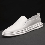 Meeste valged nahast slip-on mokassiinid - pehme tald ja pealmine osa, vabaaja looferid 2025. aasta s&uuml;giseks Size 39