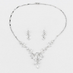 Emmaya elegantne kuubikujuline tsirkoonist l&auml;ikiv ehtekomplekt, moepidu, v&otilde;luv kaelakee ja k&otilde;rvar&otilde;ngas, kihlus &otilde;rn kingitus valge kulla v&auml;rv