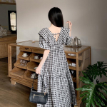 Moekas seljataga t&uuml;drukukleit naistele, suures suuruses ruuduline puhvis varrukas L