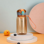 Uued plastist h&uuml;ppavad tassid &Uuml;li&otilde;pilaste kaasaskantavad sporditopsid PC L&auml;bipaistvad plasttopsid Tegevuskingitustassid. 400ml