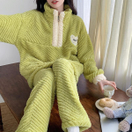 Talvine magus paksendatud fliisvoodriga pikkade varrukatega pikad p&uuml;ksid Fresh Internet Celebrity koduriided, mis sobivad &otilde;ues kandmiseks naiste M