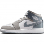 Air Jordan 1 Mid SE GS Patent Cool Grey Laste tossud Valge Keskmine hall HF3193-100 35.5