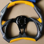 13-tolline Cool Coupe sportauto v&otilde;idus&otilde;idu rool poolringikujulise labaga, 14-tolline