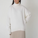 Soliidne kilpkaelusega kampsun Naiste Korea mood S&uuml;gis-Talv Uus Mugav Lahtine Klassikaline universaalne Pullover-kampsun One Size valge
