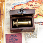 Vintage v&otilde;luv messingist mere miniatuurne teleskoop 15,24 cm lauaarvuti elegants vapustavas puitkarbis Ideaalne kingitus s&uuml;nnip&auml;evaks, kontoriks v&otilde;i koduseks sisekujunduseks