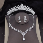 H&otilde;bedased v&auml;rvid Crystal Pruudi ehete komplektid Naiste mood Tiaras K&otilde;rvar&otilde;ngad Kaelakee Pulmakleit Pruudi krooniehtekomplekt