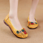 Kvaliteetne retro lilleline balletikorv naistejalatsid Uus trend Loafers Naiste ehtsast nahast kingad Naiste liugurid pehme mokasiin CN 35 kollane