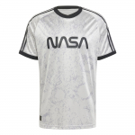 Adidas X Juventus X NASA Koost&ouml;&ouml; Vabaaja Spordi &Uuml;mmarguse Kaelusega L&uuml;hikeste Varrukatega Jalgpallis&auml;rk Meeste pealsed Helehall JE3131 XL