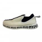 MIUMIU Kristallbijuu nahk nahk Slip-on must nahk Kasutatud