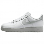 Nike Air Force 1 07 Mugav istuvus Toetavad tossud Meeste tossud Valge Hall FJ4146-128 42.5