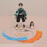 Demon Slayer Figma K&auml;sitsi valmistatud figuurikomplekt - Eijiro Ikutsuki 553 koos Kanjuro Kamado, Mimi Koyomi ja Sayuri Katsuragiga v&auml;ljapanekuks