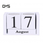 Puidust plokid Lauakalender Kuu kuup&auml;ev Kuva Korduvkasutatav talu Rustikaalne t&auml;ispuidust p&uuml;sikalender Kodukontori t&ouml;&ouml;lauakaunistus