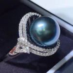 Naturaalse merevee imitatsioon Tahiti must p&auml;rliga kaetud 18K teemants&otilde;rmus s&otilde;rmus &uuml;mmargune tugev hele elegantne naiste s&otilde;rmus adjustable opening valge kulla v&auml;rv