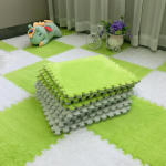 Elegantne 2022. aasta mustusekindel magamistoa vaip ja elutoa p&otilde;randamatt suure magamistoa ja laheakna jaoks. 30x30CM Thick 18pcs + Edging rohuroheline v&auml;rv/valge