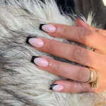 24 tk/komplekt Quick Nails Black Edge French Short Ballet False Nials Kleebis Kantav veekindel manik&uuml;&uuml;r viimistletud k&uuml;&uuml;ned