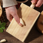 Itaalia Gnocchi lauak&ouml;&ouml;gi k&uuml;psetust&ouml;&ouml;riist Pastavalmistaja praktilised toiduvalmistamisvahendid 21.5*8.5*1.7cm