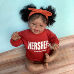 24'' 60 cm riidest keha Reborn Dolls YANNIK K&auml;sitsi valmistatud juurtega l&otilde;hkevate juuste taass&uuml;nni nukk Armas Ameerika Aafrika tumeda naha simulatsiooniga taaselustatud beebinukk 60cm