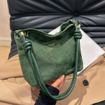 Yogodlns Seemisnahast k&auml;ekott vabaaja k&ouml;iega pandlaga disainiga mitmev&auml;rviline &otilde;lakott, reguleeritavad rihmad. 23x9x20cm