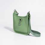 Pealiskihist nahast &uuml;lakehakott, Retro punutud rihmaga crossbody v&auml;ike kott