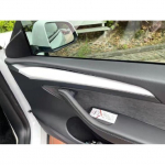 2 tk Tesla Model Y -25 / Model 3 -23 siseuksepaneeli katte liist