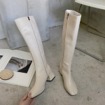 Knight k&otilde;rge kontsaga pika s&auml;&auml;rega saapad, mis ei &uuml;leta p&otilde;lvi, n&auml;evad &otilde;hukesed v&auml;lja uue s&uuml;gise ja talve Briti stiilis Martini nahast saapad 39 pruun