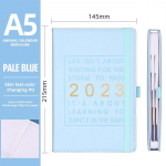 8 v&auml;rvi 2023 A5 p&auml;evik, (316 lk) YSL 2023 English A5 helesinine v&auml;rv