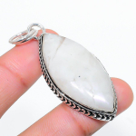 Natural Rainbow Moonstone Gemstone 925 Sterling Silver Pendant 2.36 h7n83