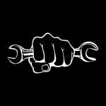 Moodsad isekleepuvad autokleebised Mehaanik, kes hoiab k&auml;es mutriv&otilde;tit Mootorratta kleebised must