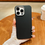 Lihtne matt TPU &otilde;huke magnetiline telefoni kate iPhone 16 Pro Max 15 Plus 14 Pro 13 12 11 objektiivi kaitse, pehme l&ouml;&ouml;gikindel MagSafe'i pehme &uuml;mbrise jaoks iPhone 16 must
