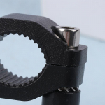 1 tk mootorratta LED-esitulede prožektori klambrid, kronsteini toru kinnitus mootorratta udutulede lisalambihoidiku tarvikutele must