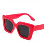 polariseerimata Vintage Naised Mehed Ruudukujulised Suure Raamiga P&auml;ikeseprillid Naine Br&auml;nd Disainer Retro Varjud Mood Kassisilm