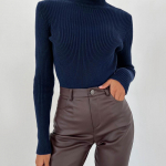 Naiste s&uuml;gistalvine k&otilde;rge kaelusega pikkade varrukatega &uuml;hev&auml;rviline &otilde;huke kootud alusega kampsun One Size