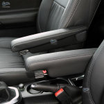 2 tk Autotarvikud Salongi K&uuml;lgistme K&auml;etoe K&auml;epide Nahast Kate Liist Land Rover Freelander 2 2007 - 2015 Must-punane