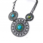 NOA [H9002] - Collier Cr&eacute;ateur 'Carmen' vert roheline