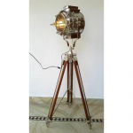 Antiikne vintage lamp Hollywoodi vintage prožektori p&otilde;randavalgusti prožektor puidust statiiviga