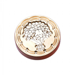 Reljeefse tihendusvaha templipea messingist pitseerimistempli vahapitsat templipea vahetus &uuml;mbriku sulgemise &otilde;nnitluskaartide jaoks I