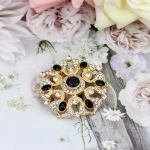 Kullav&auml;rvi pross T&auml;iskristallkujundusega pruudi pulmapeo ehted p&uuml;hadeks punane