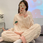 S&uuml;gis-/talvine korall-sametine pidžaama naistele Soe vabaaja flanell sametiga paksendatud, mida saab kanda ka v&auml;ljaspool kodu&uuml;likonda XXL