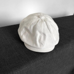 Suvised suured peakatted Linasest Newsboy m&uuml;tsid Suur suurus Kaheksanurkne m&uuml;ts &Otilde;huke hingav Briti retro Kunstiline baretipott Maalija m&uuml;ts Naiste 56-58cm valge